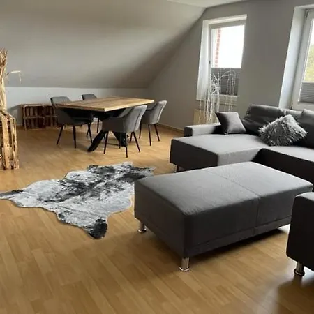 מלון Neustaedter Hof Garni 3*