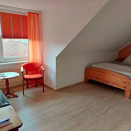 Hotel Neustaedter Hof Garni 3*