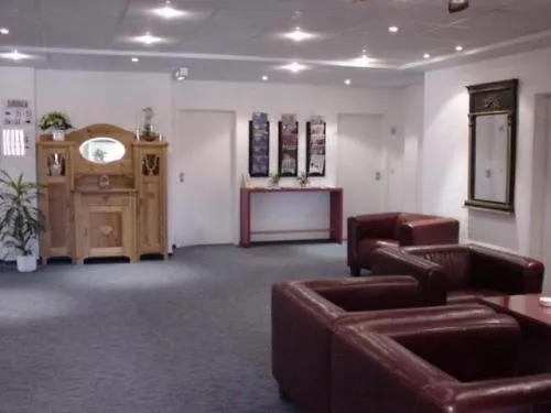 Neustaedter Hof Garni Ξενοδοχείο